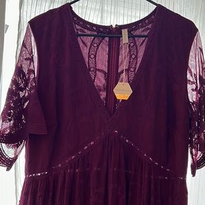 Pink Blush maternity dress. Bump photo dress. Burgundy. Size 1X